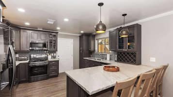 House (Multiple Bedrooms) | Private kitchen | Fridge, oven, stovetop, dishwasher