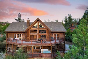 House (5 Bedrooms) | Front of property