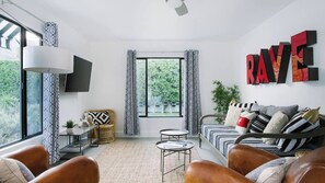 สตูดิโอ (Multiple Bedrooms) | ภายใน