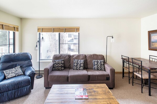 House (1 Bedroom) | Interior