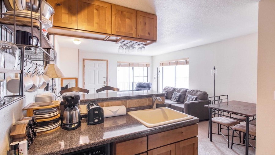 Boomerang Village 201 by Avantstay Ski In/ Ski Out Unit Close to Town!