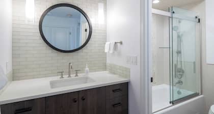 Viking Lodge 216 by Avantstay Great Ski Access, Walk to Downtown