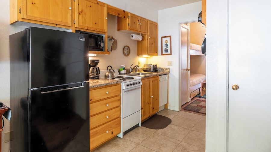Viking Lodge 319 by Avantstay Great Ski Access, Walk to Town Park & Downtown
