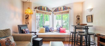 Viking Lodge 319 by Avantstay Great Ski Access, Walk to Town Park & Downtown