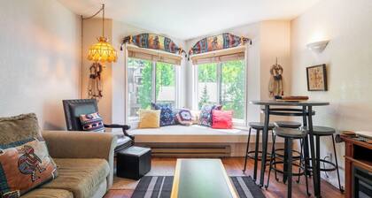 Viking Lodge 319 by Avantstay Great Ski Access, Walk to Town Park & Downtown