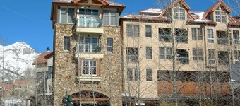 Palmyra 4G by Avantstay Close to the Slopes & Town!