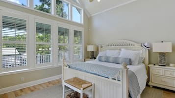 4 bedrooms, WiFi, bed sheets