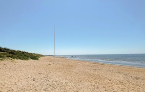 Beach nearby, fishing - Awesome home in Falkenberg (Falkenberg)