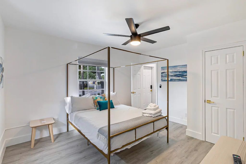 3 camere, una scrivania, ferro/asse da stiro, Wi-Fi