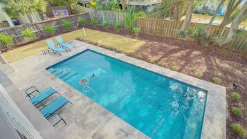 House (6 Bedrooms) | Interior