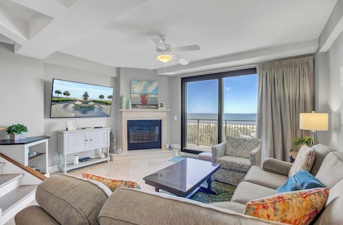 407 A Shipwatch by Avantstay Beach Front Condo w/ Ocean Views