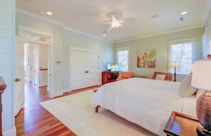 House (Multiple Bedrooms) | Interior