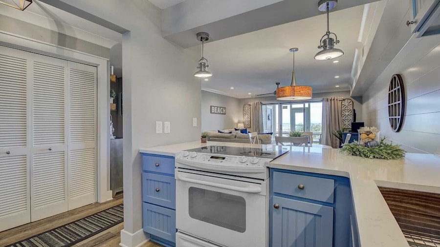 11B Mariners Walk by Avantstay Direct Beach Access! Views Communal Pool