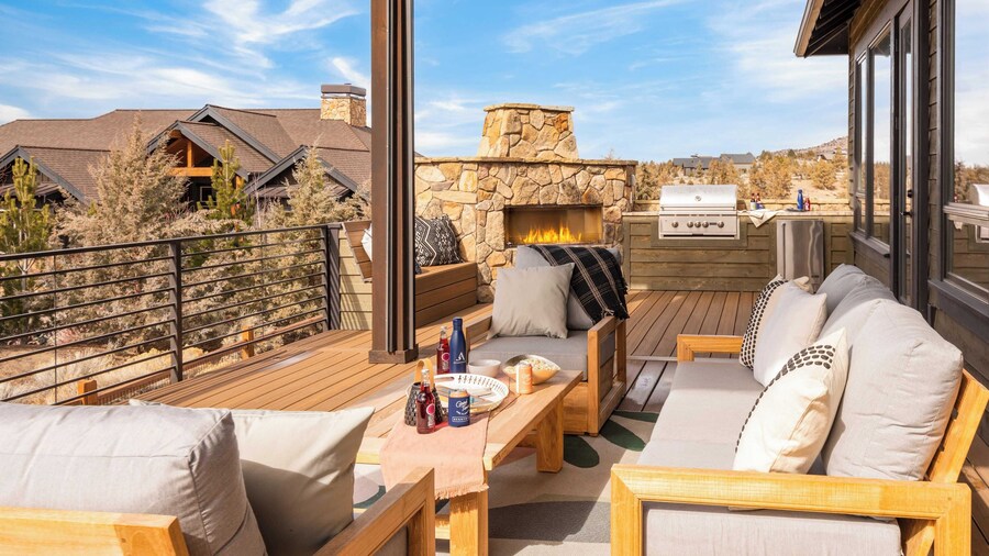 Heritage by Avantstay Luxe Oregon Retreat + Deck