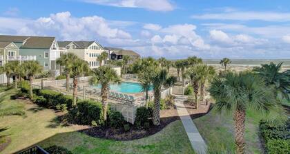 207 Summerhouse by Avantstay Beachfront Community w/ Ocean Views!