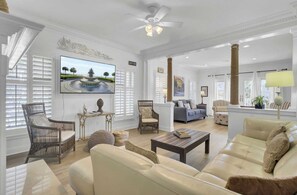 House (5 Bedrooms) | Interior