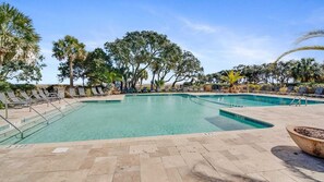Apartment (3 Bedrooms) | Front of property