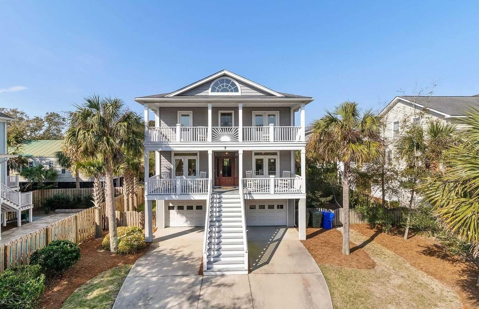 House (4 Bedrooms) | Front of property