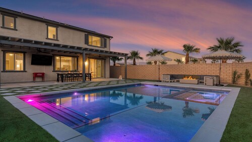 Sleeps 16! Pool Oasis w/ Game Room, Hot Tub, Fire Pit Desert Eden by Avantstay