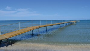 Nær stranden og fisking