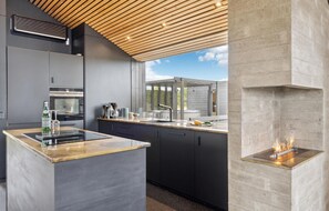 Fridge, oven, stovetop, dishwasher - Gorgeous home in Jerup with WiFi (Jerup)