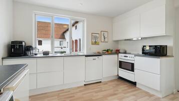 冰箱、炉灶、洗碗机、茶具/咖啡用具