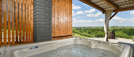 Idromassaggio all'aperto