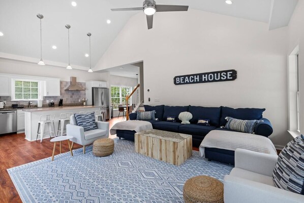 TV, table tennis - Cape Cod: Gimlet Getaway (Eastham)