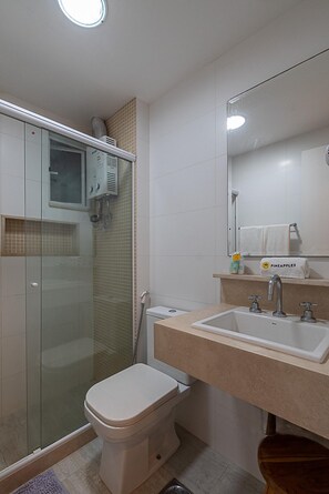 House | 1 bedroom - 3 Minutes From Copacabana Beach Stc303 (Rio de Janeiro)