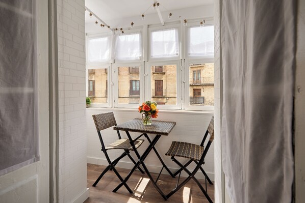 Dining - En el Corazón de un Precioso Pueblo Medieval (Olite)
