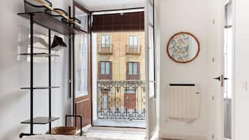 1 bedroom, iron/ironing board, bed sheets