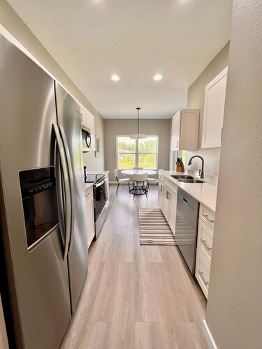 Spectacular Cedar Falls Townhome!