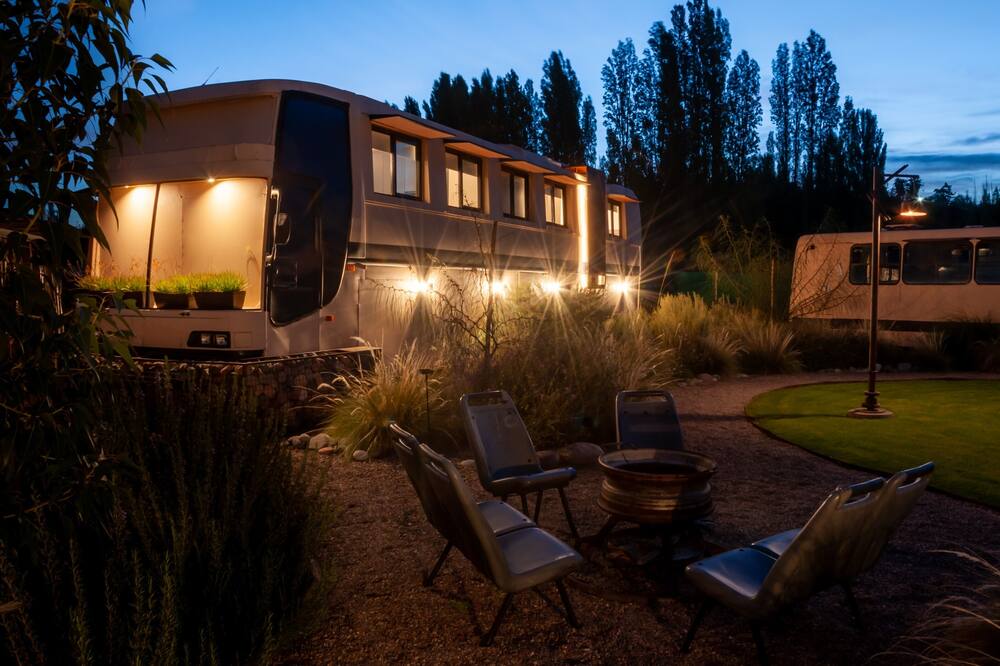 Experience Unique Bus Homes at Bondilodge - Your Perfect Getaway!