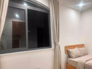 2 bedrooms, WiFi, bed sheets - Tân Sơn Nhất 2 bedrooms apartment (Thành phố Hồ Chí Minh)