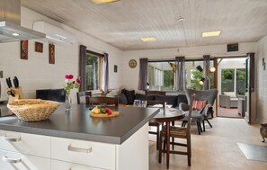 Interior - Gorgeous home in ålbæk with WiFi (Ålbæk)