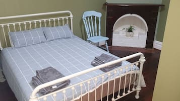 1 間睡房、床單