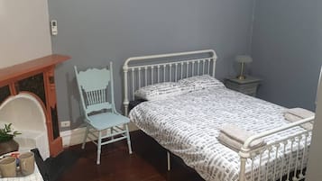 1 間睡房、床單