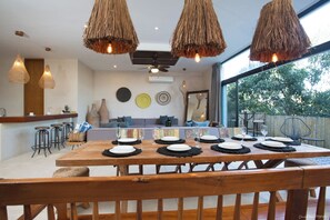 Ático de lujo, 3 habitaciones, piscina privada | Comedor