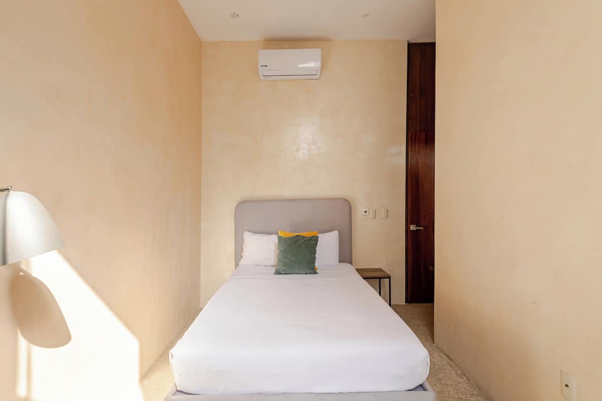3 quartos, Wi-Fi de cortesia, roupa de cama