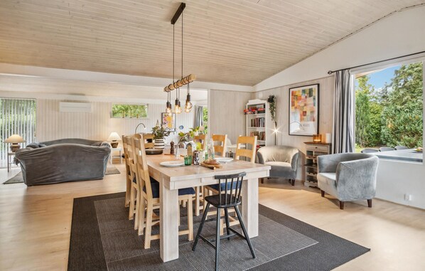 Dining - Pet friendly home in Slagelse with WiFi (Slagelse)