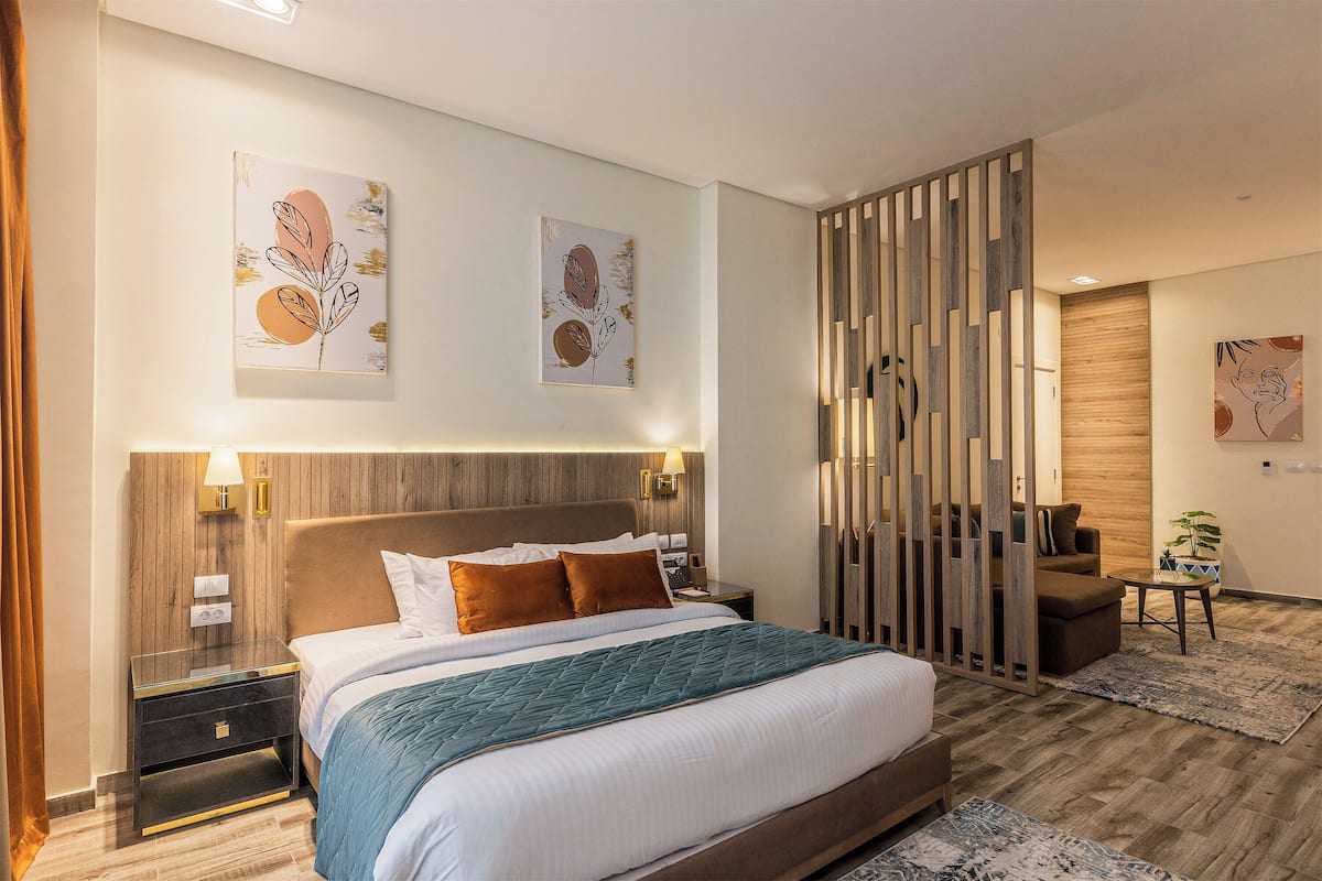 1 bedroom, down duvets, minibar, in-room safe