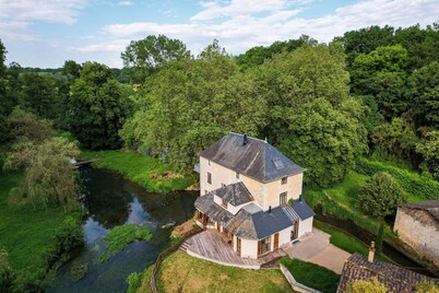 Moulin historique du XIIᵉ siècle - Romagne