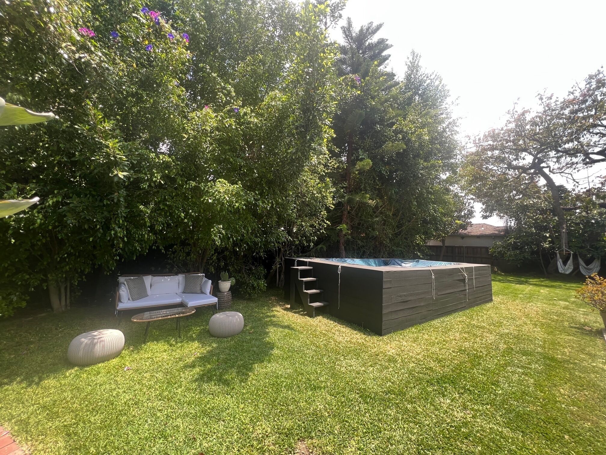 Quaint Quiet Home W/ Pool Walk to Restaurants, Galleries, and Cafes
