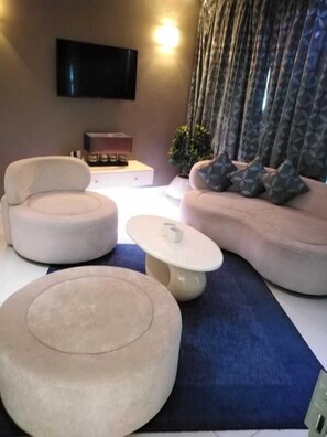 40-inch Smart TV with digital channels, streaming services