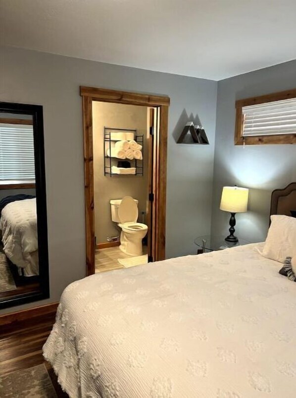 1 makuuhuone, silitysrauta/-lauta, ilmainen Wi-Fi, vuodevaatteet