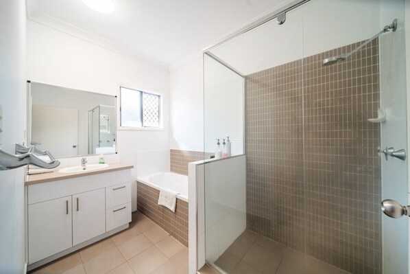 Haartrockner, Handtücher