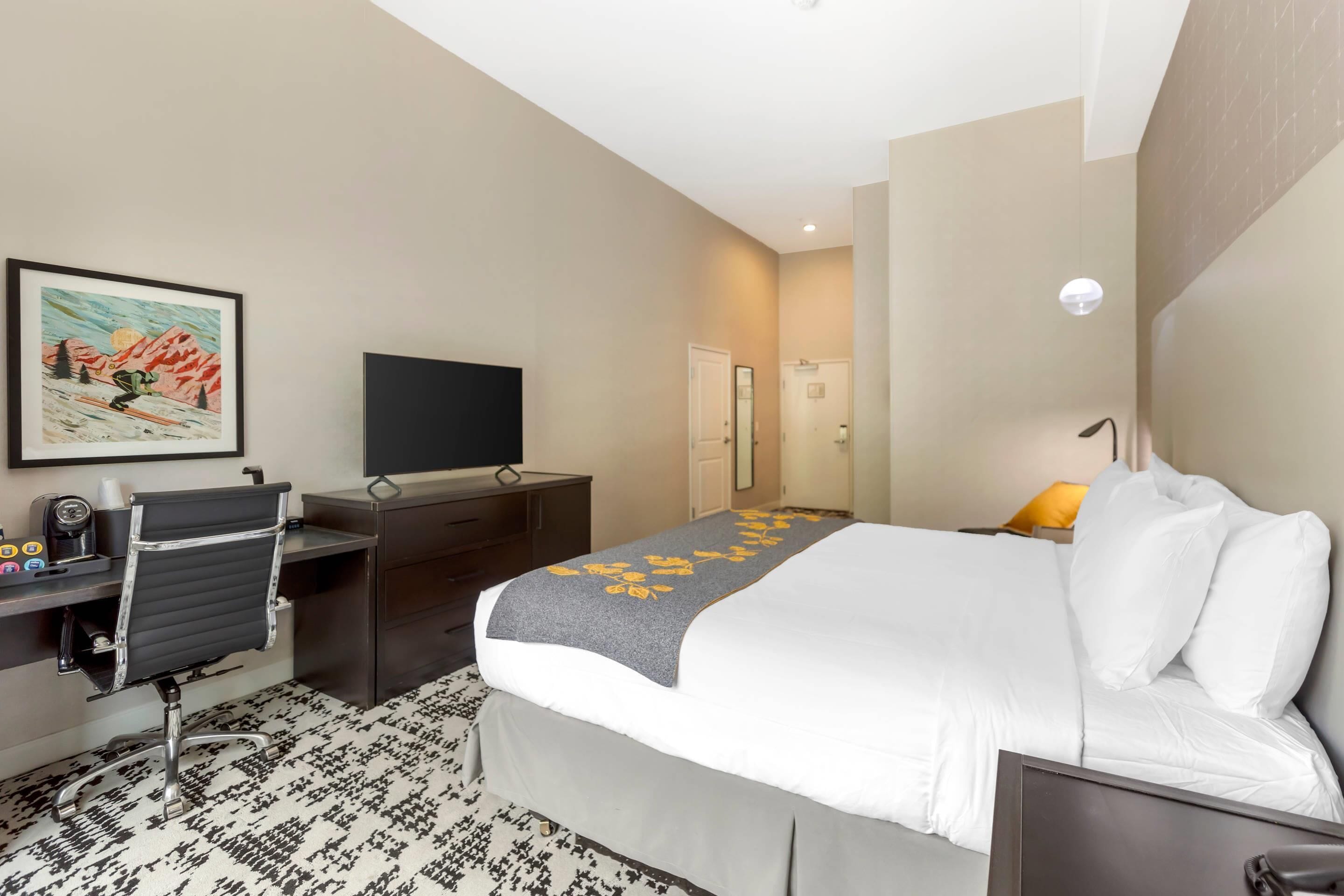 Rum - 1 kingsize-säng - tillgänglighetsanpassat - icke-rökare | Sängtillbehör av högsta kvalitet och memory foam-madrasser