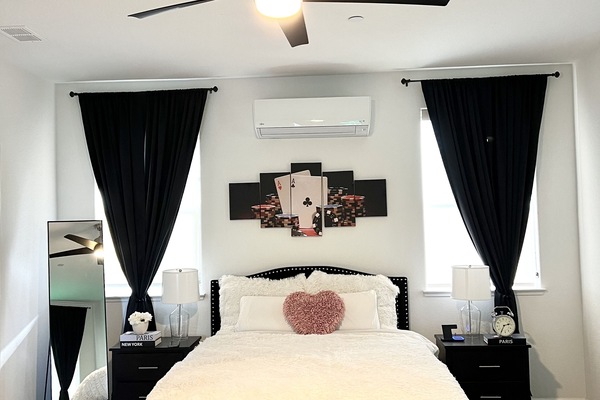 BĂŒgeleisen/BĂŒgelbrett, kostenloses WLAN, BettwĂ€sche