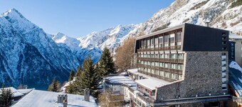 Joli Hôtel | Près des Pistes, Jacuzzi, Sauna