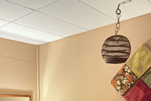 Ropa de cama de alta calidad, cubrecamas, wifi gratis y ropa de cama